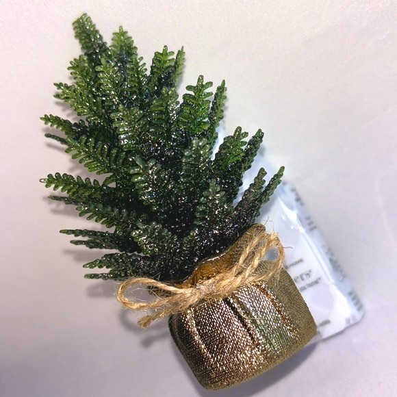 🆕 Bath & Body Works Winter Holiday Natural Cozy Tree Wallflowers Fragrance Plug - Picture 6 of 10